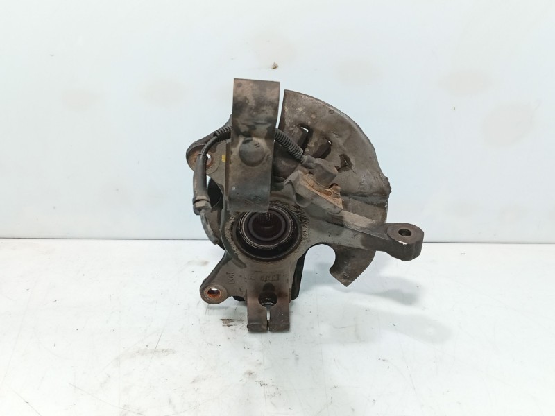 Recambio de mangueta delantera derecha para kia carnival ii (gq) 2.9 crdi referencia OEM IAM 0K55333021A  