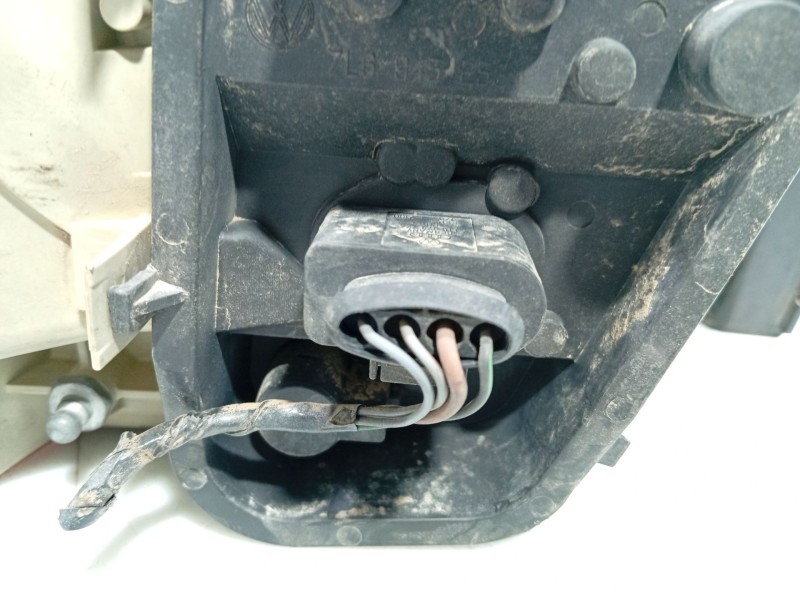 Recambio de piloto trasero derecho para volkswagen touareg (7la) 2.5 tdi referencia OEM IAM   