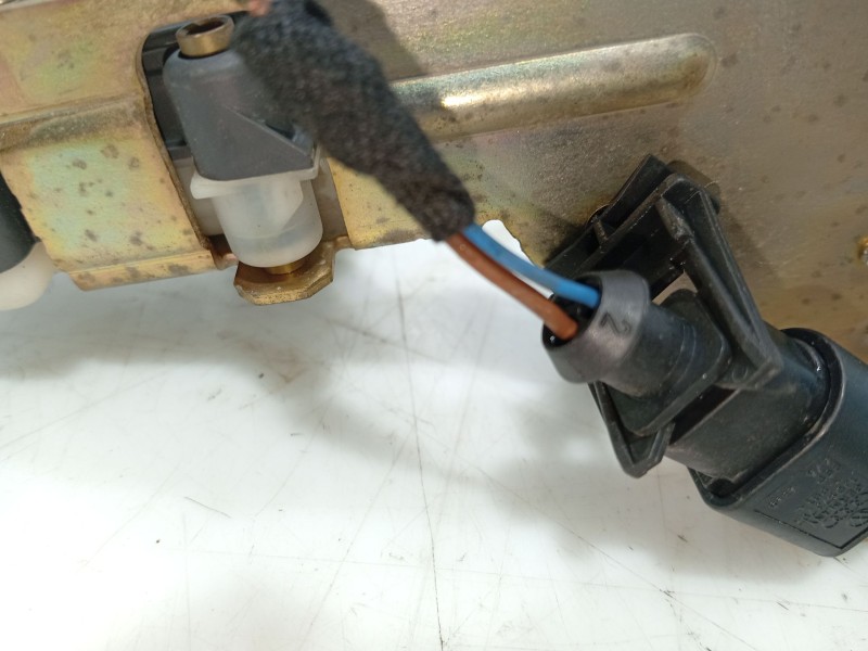 Recambio de cerradura maletero / porton para volkswagen touareg (7la) 2.5 tdi referencia OEM IAM   