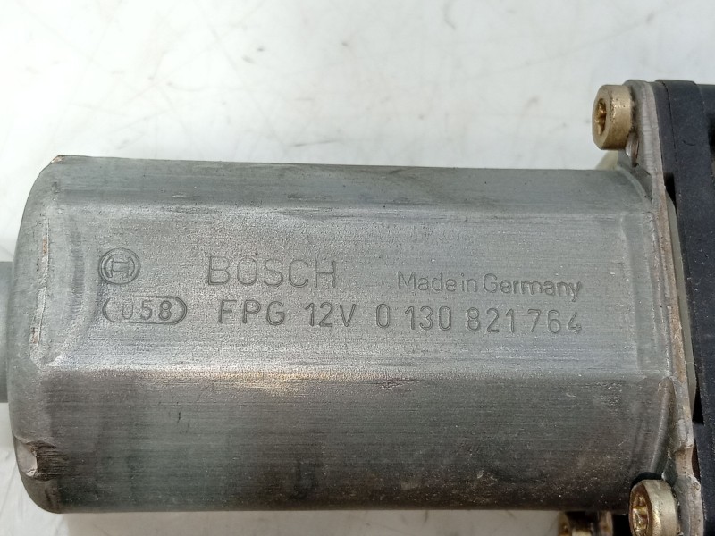 Recambio de motor elevalunas trasero derecho para volkswagen touareg (7la) 2.5 tdi referencia OEM IAM   