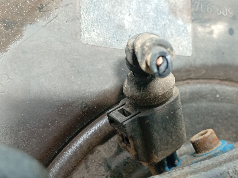 Recambio de mangueta trasera derecha para volkswagen touareg (7la) 2.5 tdi referencia OEM IAM   