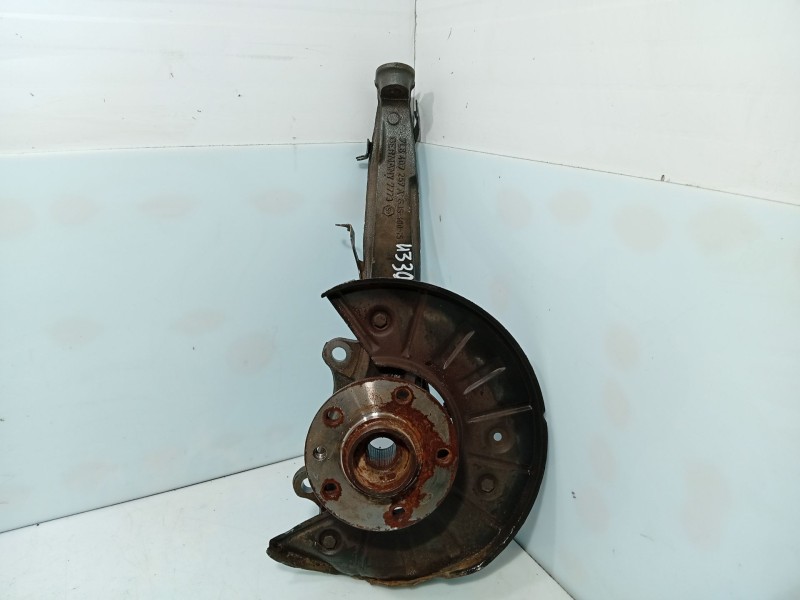 Recambio de mangueta delantera izquierda para volkswagen touareg (7la) 2.5 tdi referencia OEM IAM 7L0407257A  