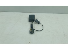 Recambio de anclaje cinturon trasero derecho para opel astra j (p10) 1.6 (68) referencia OEM IAM   