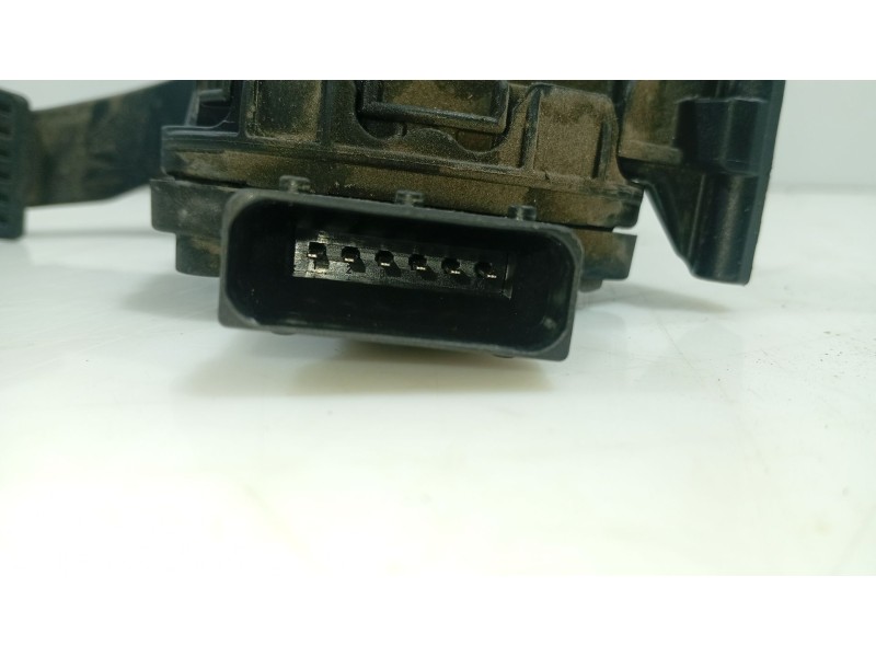 Recambio de pedal acelerador para opel astra j (p10) 1.6 (68) referencia OEM IAM 13252702  