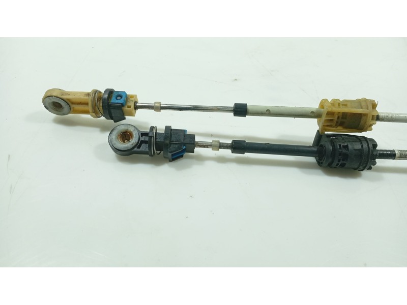 Recambio de varillaje cambio para opel astra j (p10) 1.6 (68) referencia OEM IAM 55597766  