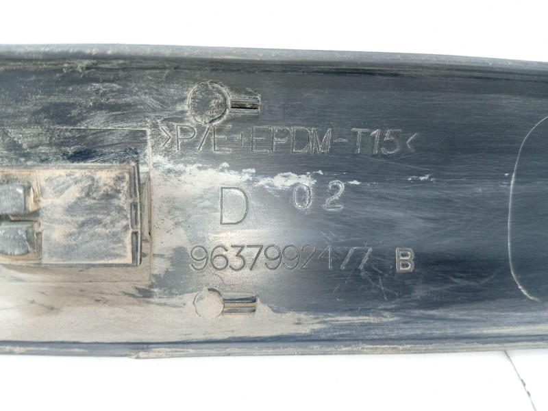 Recambio de moldura para citroën c3 i (fc_, fn_) 1.4 i referencia OEM IAM   