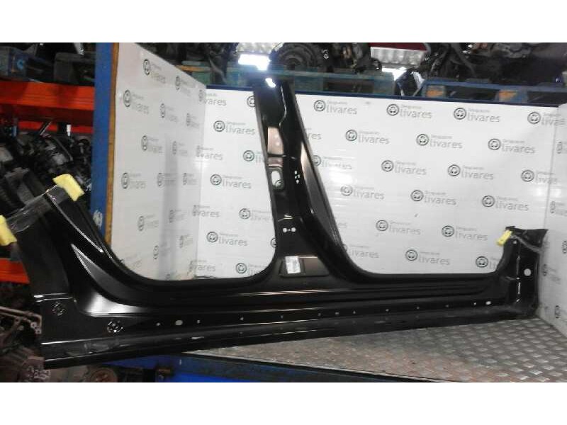 Recambio de estribos laterales para  referencia OEM IAM 1609657780 TALONERA IZQUIERDA 