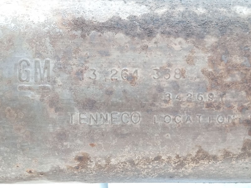 Recambio de tubo escape trasero para opel astra j (p10) 1.6 (68) referencia OEM IAM 13329581  