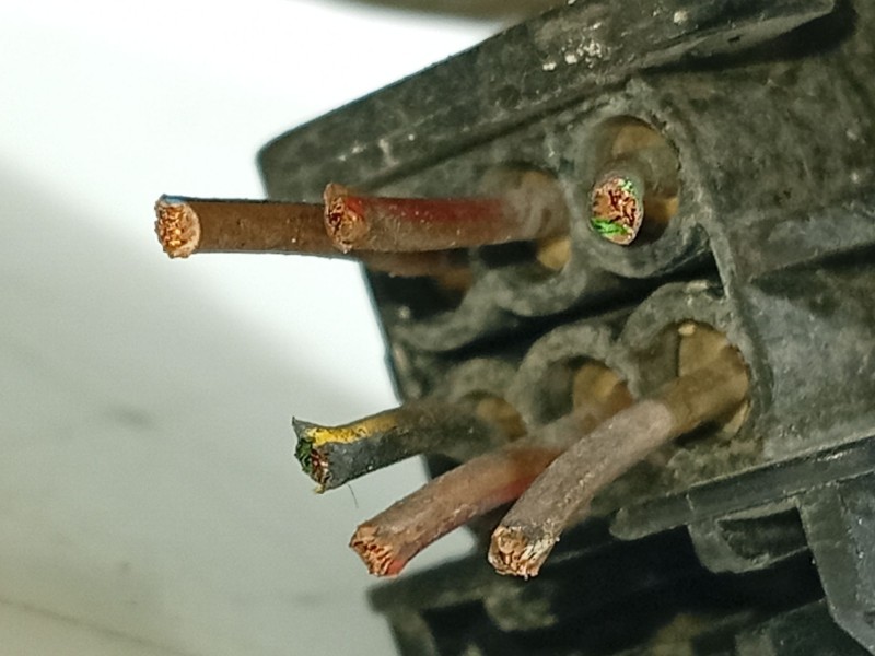 Recambio de caja mariposa para opel astra j (p10) 1.6 (68) referencia OEM IAM   