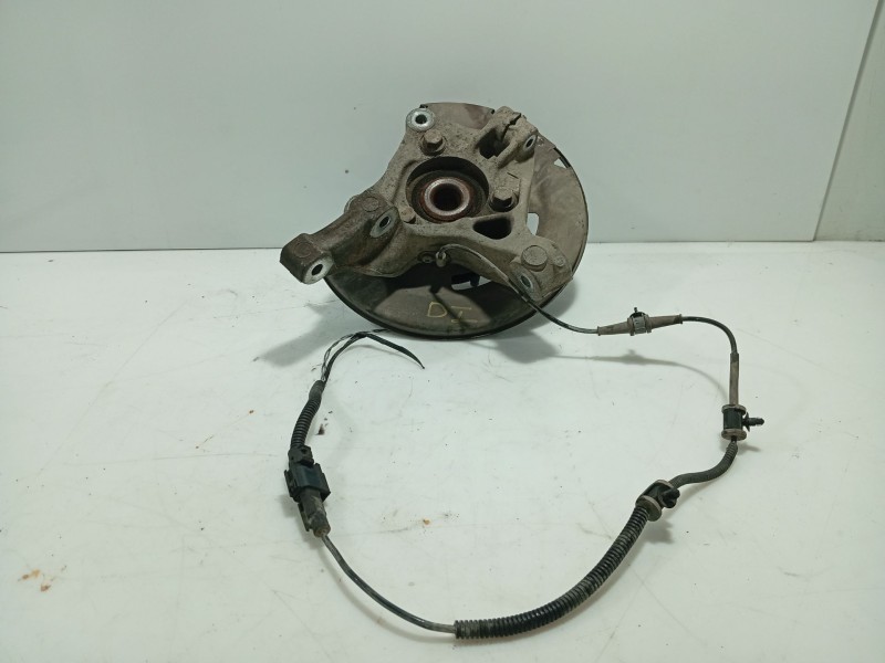 Recambio de mangueta delantera izquierda para opel astra j (p10) 1.6 (68) referencia OEM IAM 13319480  