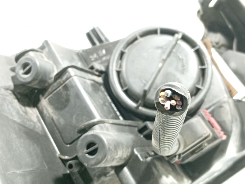 Recambio de faro izquierdo para opel astra j (p10) 1.6 (68) referencia OEM IAM 13253646 / VERE0593  