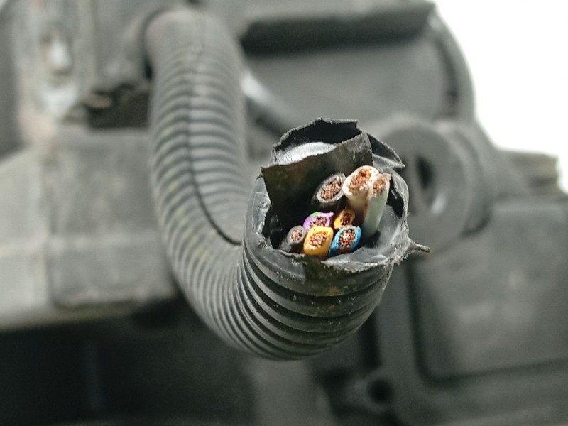 Recambio de faro derecho para opel astra j (p10) 1.6 (68) referencia OEM IAM 13253647 / VERE0593  