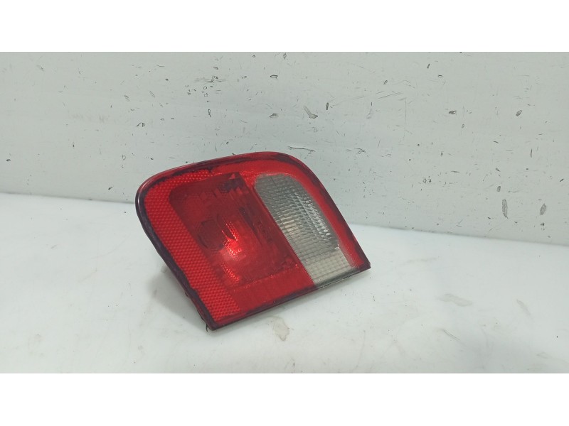 Recambio de piloto trasero derecho para bmw 3 (e46) 320 d referencia OEM IAM   