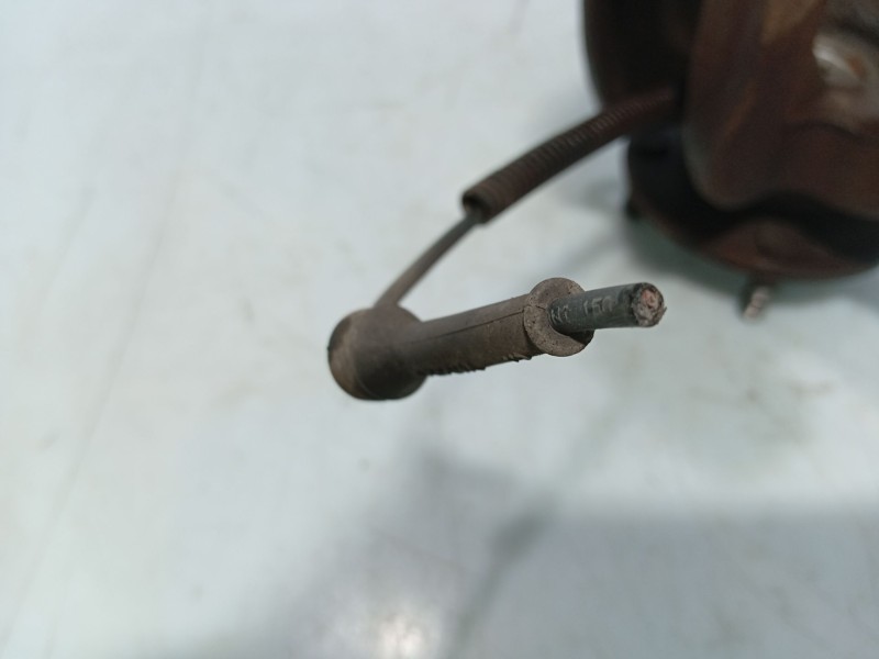 Recambio de mangueta delantera izquierda para ford fusion (ju_) 1.4 referencia OEM IAM 1777797  