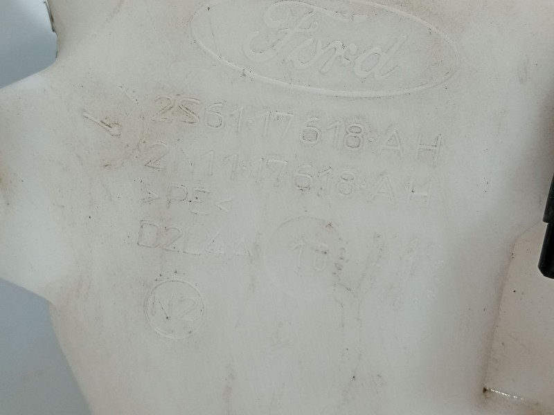 Recambio de deposito limpia para ford fusion (ju_) 1.4 referencia OEM IAM 1354170  