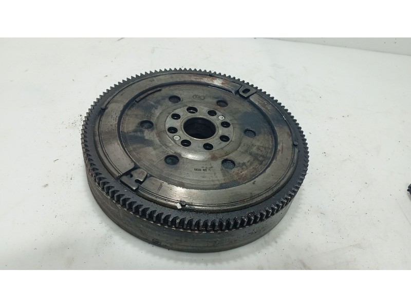 Recambio de volante motor para bmw 3 (e46) 320 d referencia OEM IAM 21211223712  