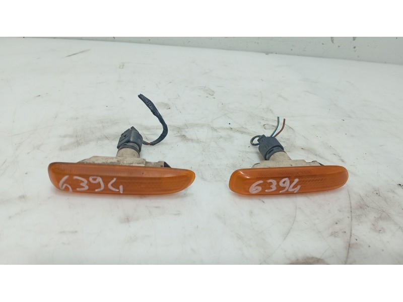 Recambio de piloto lateral izquierdo para bmw 3 (e46) 320 d referencia OEM IAM 63138370719  