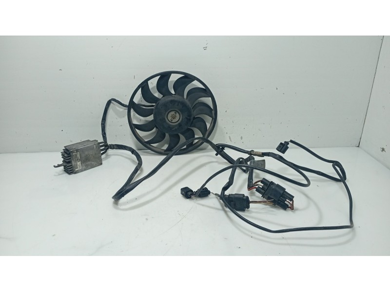 Recambio de electroventilador para bmw 3 (e46) 320 d referencia OEM IAM 64546988915 / 17117801423  