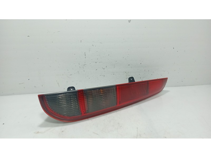 Recambio de piloto trasero derecho para ford focus sportbreak (cap) trend referencia OEM IAM 1420466  