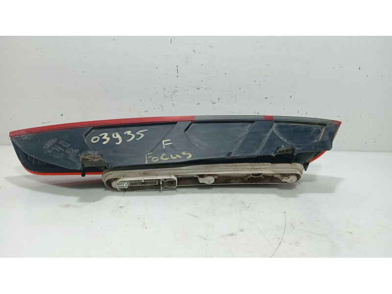 Recambio de piloto trasero derecho para ford focus sportbreak (cap) trend referencia OEM IAM 1420466  
