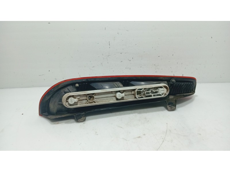 Recambio de piloto trasero derecho para ford focus sportbreak (cap) trend referencia OEM IAM 1420466  