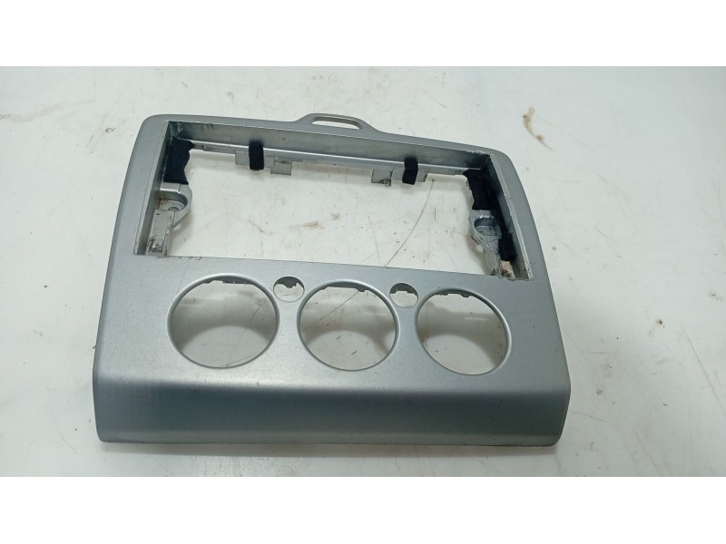 Recambio de moldura para ford focus sportbreak (cap) trend referencia OEM IAM   