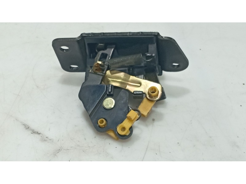 Recambio de cerradura maletero / porton para hyundai matrix (fc) 1.5 crdi referencia OEM IAM 8123017030  