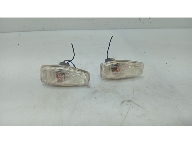 Recambio de piloto lateral izquierdo para hyundai matrix (fc) 1.5 crdi referencia OEM IAM 923032D110  