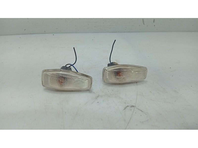 Recambio de piloto lateral izquierdo para hyundai matrix (fc) 1.5 crdi referencia OEM IAM 923032D110  