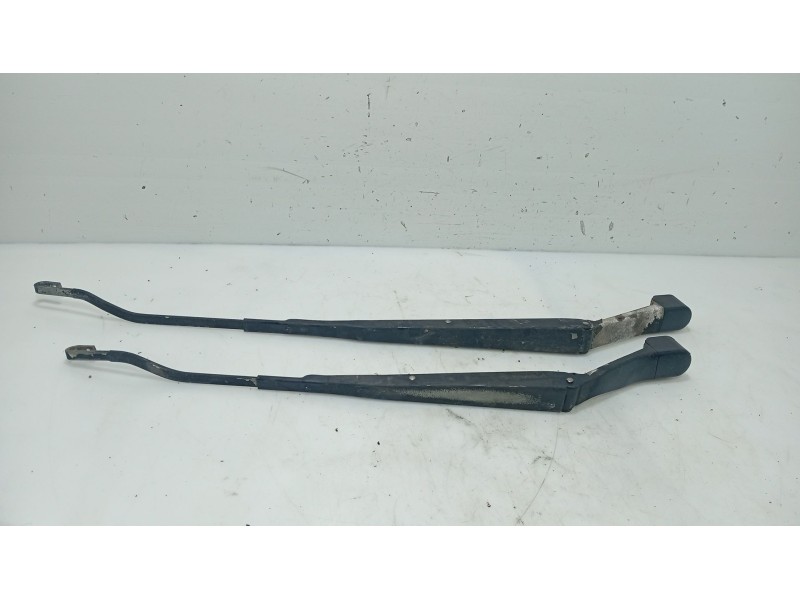 Recambio de brazo limpia delantero izquierdo para hyundai matrix (fc) 1.5 crdi referencia OEM IAM 9831017000  