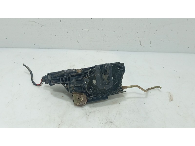 Recambio de cerradura puerta delantera derecha para hyundai matrix (fc) 1.5 crdi referencia OEM IAM 8132017100  