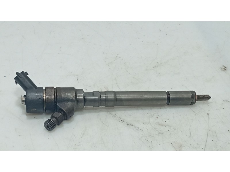 Recambio de inyector para hyundai matrix (fc) 1.5 crdi referencia OEM IAM 3531022600  