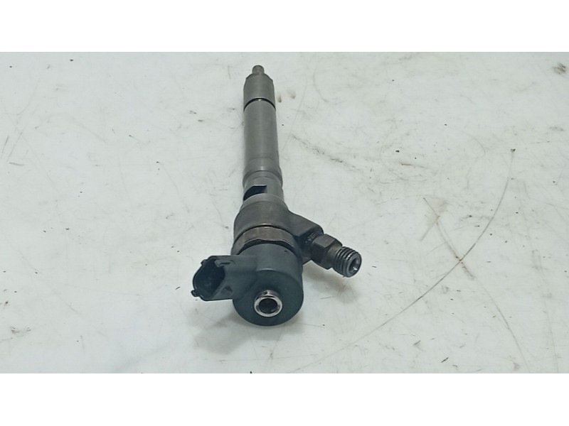 Recambio de inyector para hyundai matrix (fc) 1.5 crdi referencia OEM IAM 3531022600  