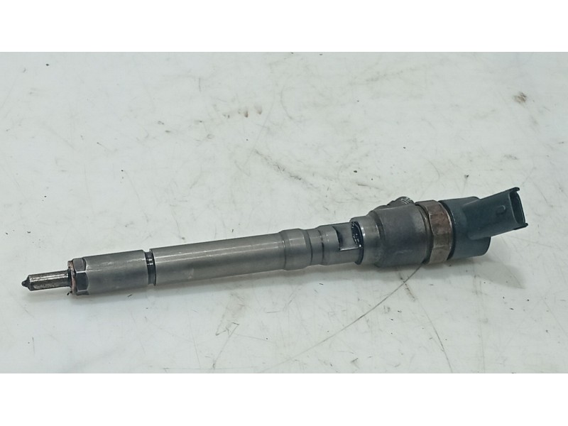 Recambio de inyector para hyundai matrix (fc) 1.5 crdi referencia OEM IAM 3531022600  