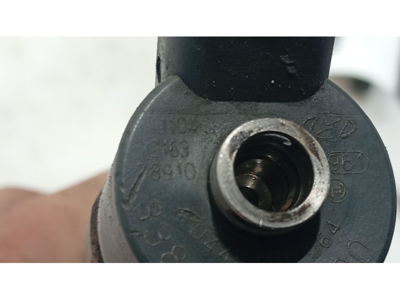 Recambio de inyector para hyundai matrix (fc) 1.5 crdi referencia OEM IAM 3531022600  