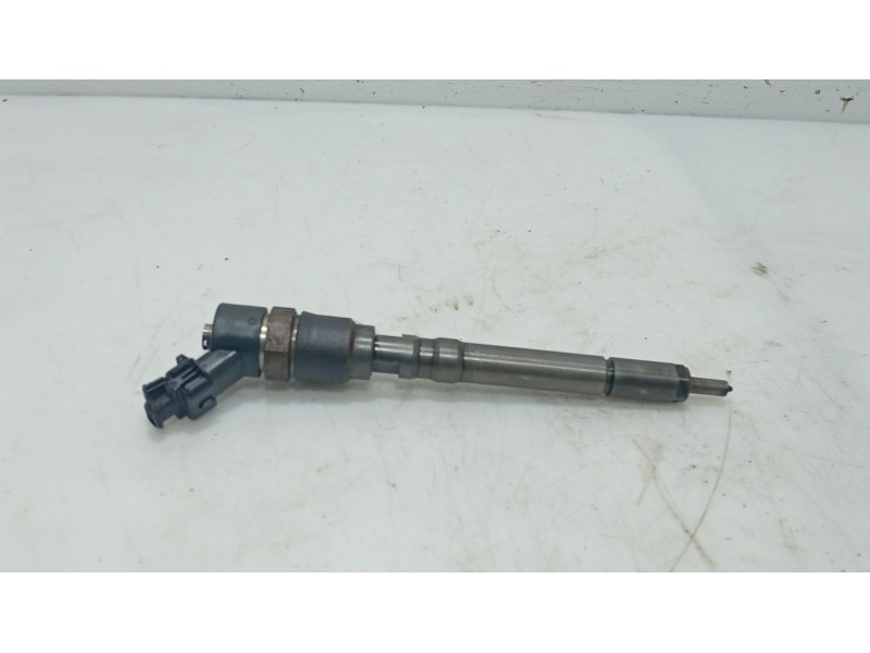 Recambio de inyector para hyundai matrix (fc) 1.5 crdi referencia OEM IAM 3531022600  