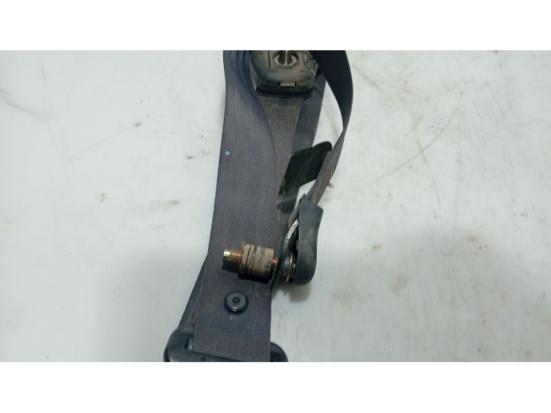 Recambio de cinturon seguridad delantero derecho para hyundai matrix (fc) 1.5 crdi referencia OEM IAM 8882017000LK  