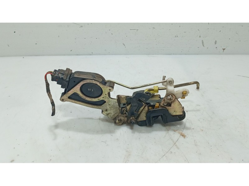 Recambio de cerradura puerta trasera derecha para hyundai matrix (fc) 1.5 crdi referencia OEM IAM 8142017101  