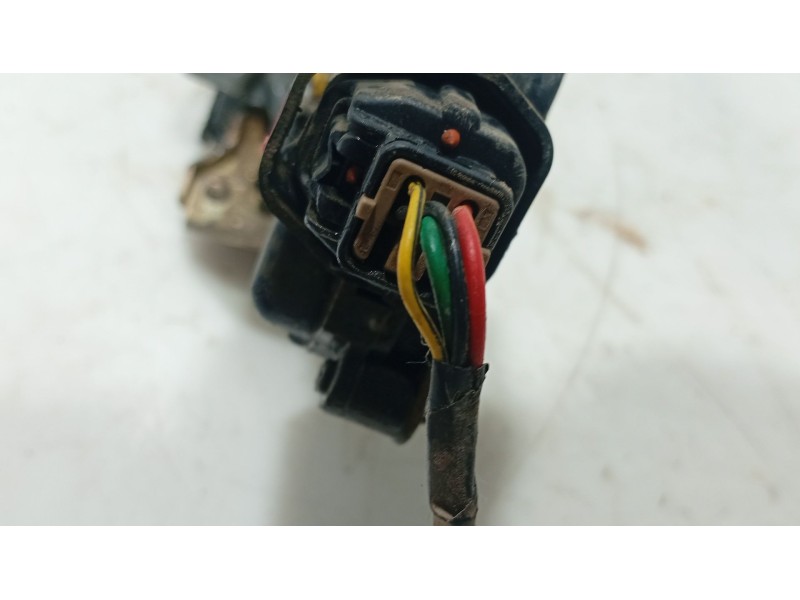 Recambio de cerradura puerta trasera derecha para hyundai matrix (fc) 1.5 crdi referencia OEM IAM 8142017101  