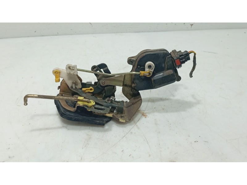 Recambio de cerradura puerta trasera derecha para hyundai matrix (fc) 1.5 crdi referencia OEM IAM 8142017101  