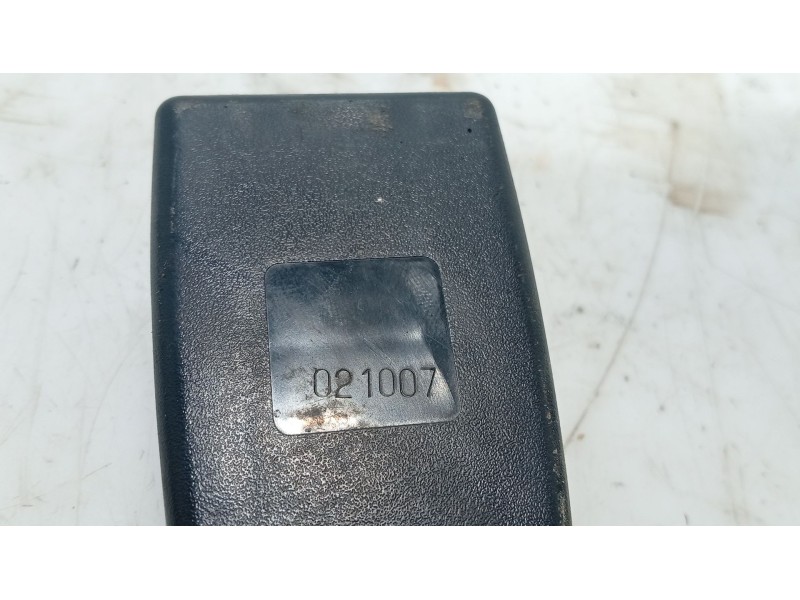 Recambio de anclaje cinturon delantero izquierdo para hyundai matrix (fc) 1.5 crdi referencia OEM IAM   