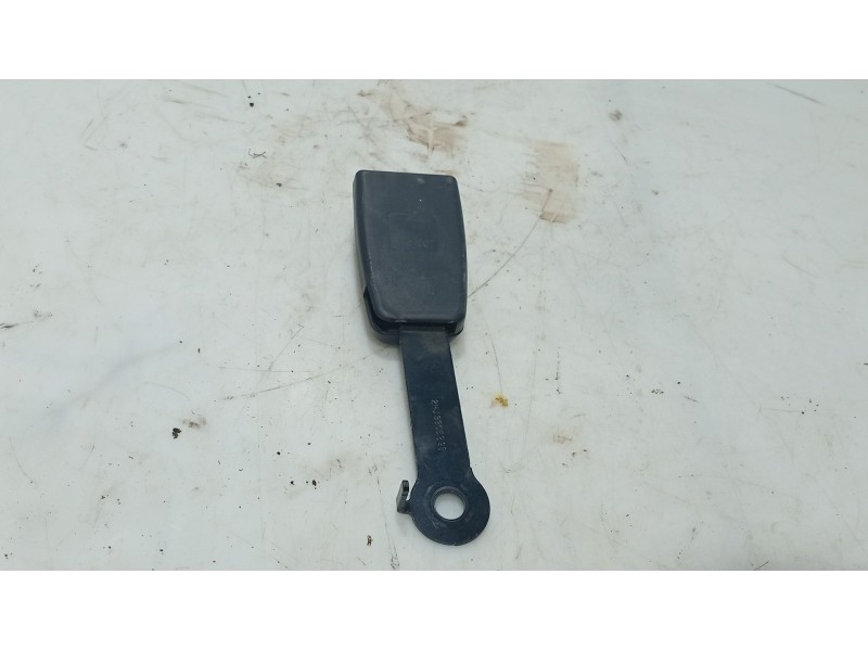 Recambio de anclaje cinturon delantero izquierdo para hyundai matrix (fc) 1.5 crdi referencia OEM IAM   