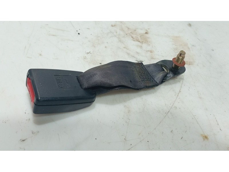 Recambio de anclaje cinturon trasero central para hyundai matrix (fc) 1.5 crdi referencia OEM IAM   