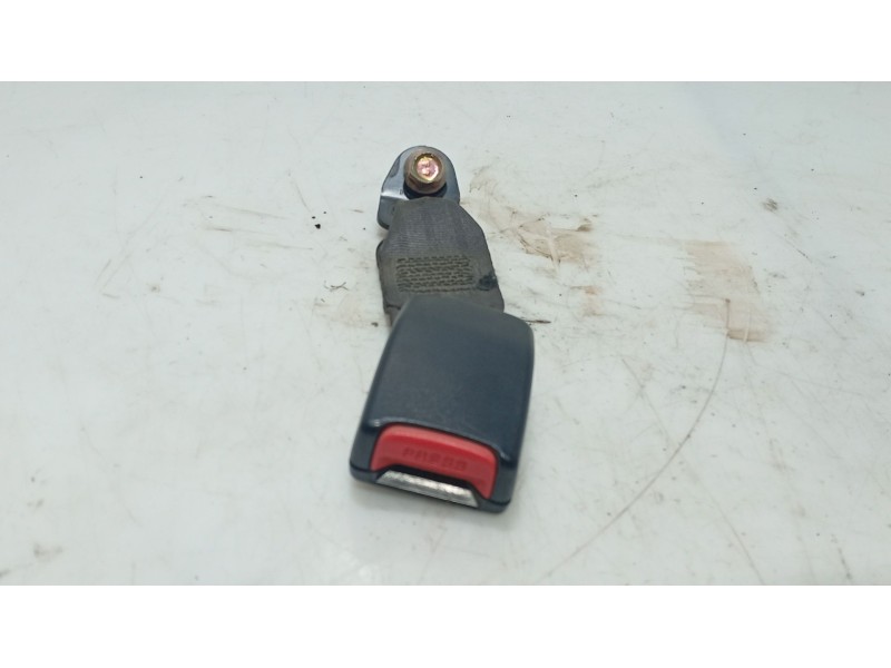Recambio de anclaje cinturon trasero izquierdo para hyundai matrix (fc) 1.5 crdi referencia OEM IAM   