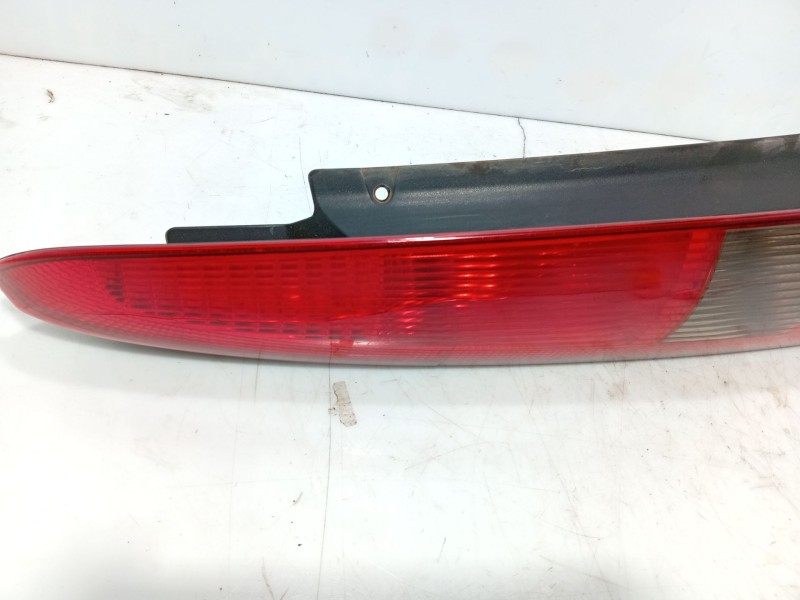 Recambio de piloto trasero izquierdo para ford fusion (ju_) 1.4 referencia OEM IAM 1324567  