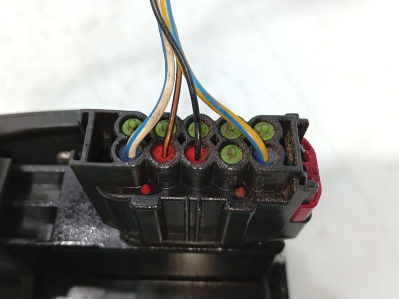 Recambio de cerradura puerta trasera derecha para ford fusion (ju_) 1.4 referencia OEM IAM 1372480  