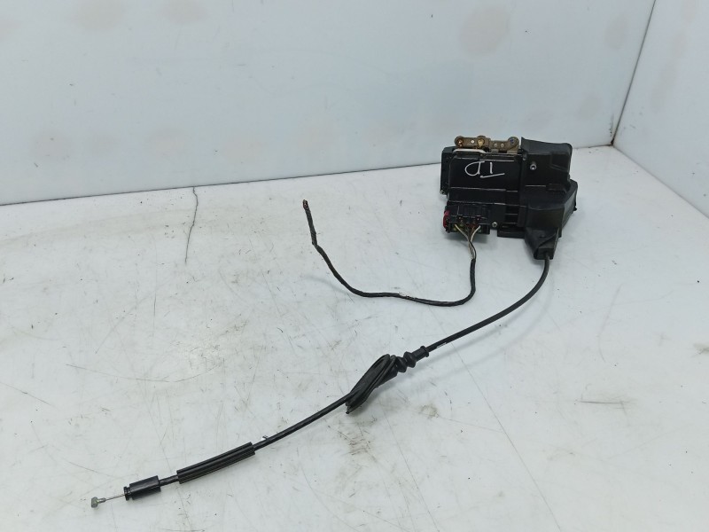 Recambio de cerradura puerta trasera derecha para ford fusion (ju_) 1.4 referencia OEM IAM 1372480  