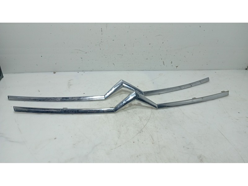 Recambio de moldura para citroën c4 ii (nc_) 1.6 hdi 90 referencia OEM IAM   