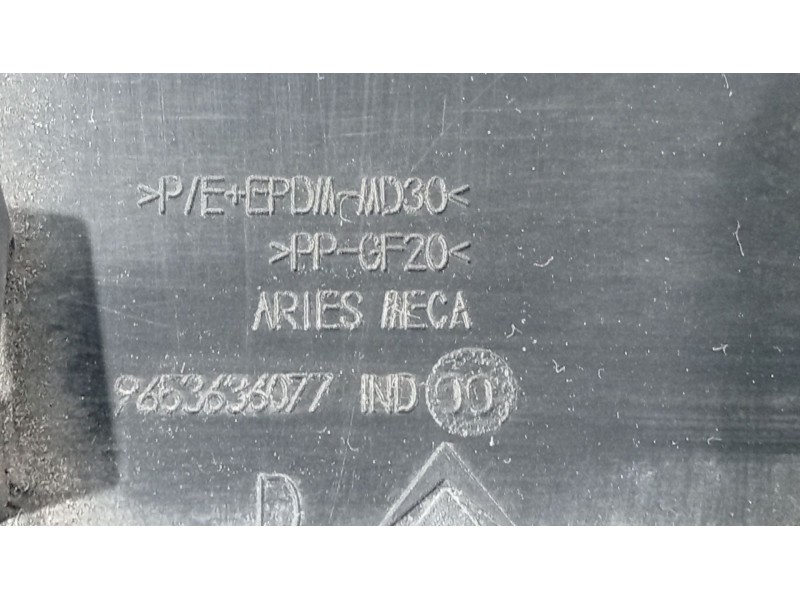 Recambio de moldura para citroën c4 ii (nc_) 1.6 hdi 90 referencia OEM IAM   