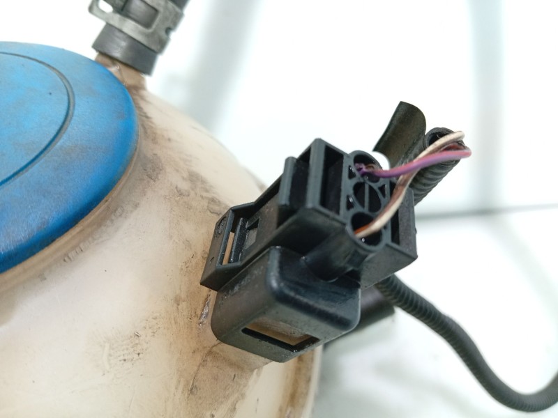 Recambio de deposito expansion para volkswagen new beetle (9c1, 1c1) 1.9 tdi referencia OEM IAM 1J0121407F  